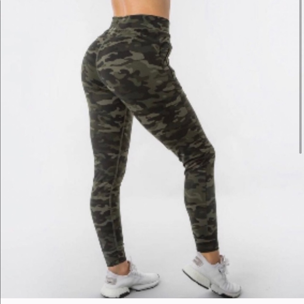 Alphalete premium jogger